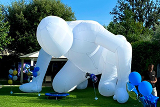 Giant Inflatable Sculptures Art Exhibitions Inflatable Human Model For Advertising