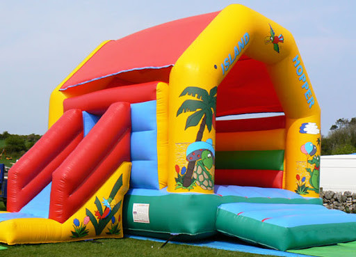 Colorful Bouncy Castle House 22ft X 19ft For Birthday Party