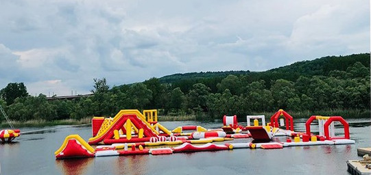 Colorful Inflatable Water Equipment Obstacle Bouncy Castle For 110 Person