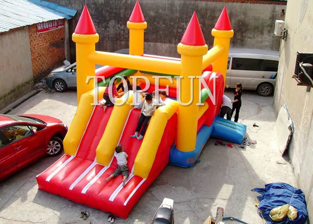 Amusement Park Inflatable Jumping Castle Plato PVC Tarpaulin 6x5m